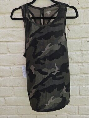 Old Navy Active Camo Racerback Tank Top